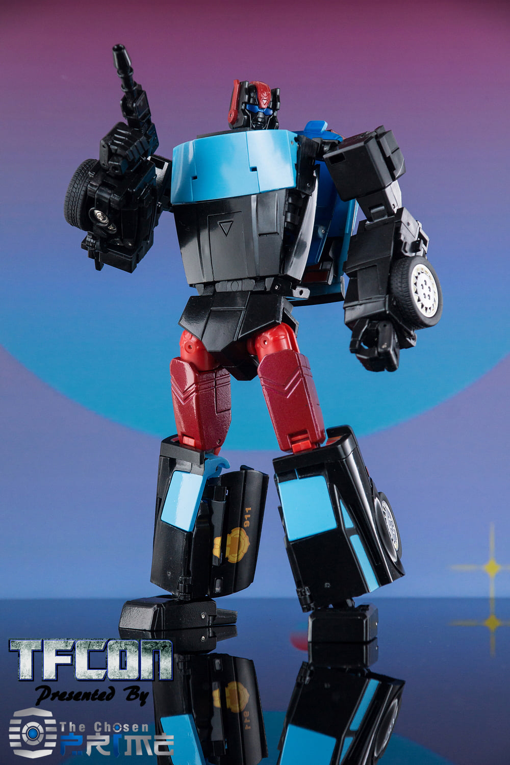 X-Transbots MX-30B Fuzz (G2 Deco) exclusive available at